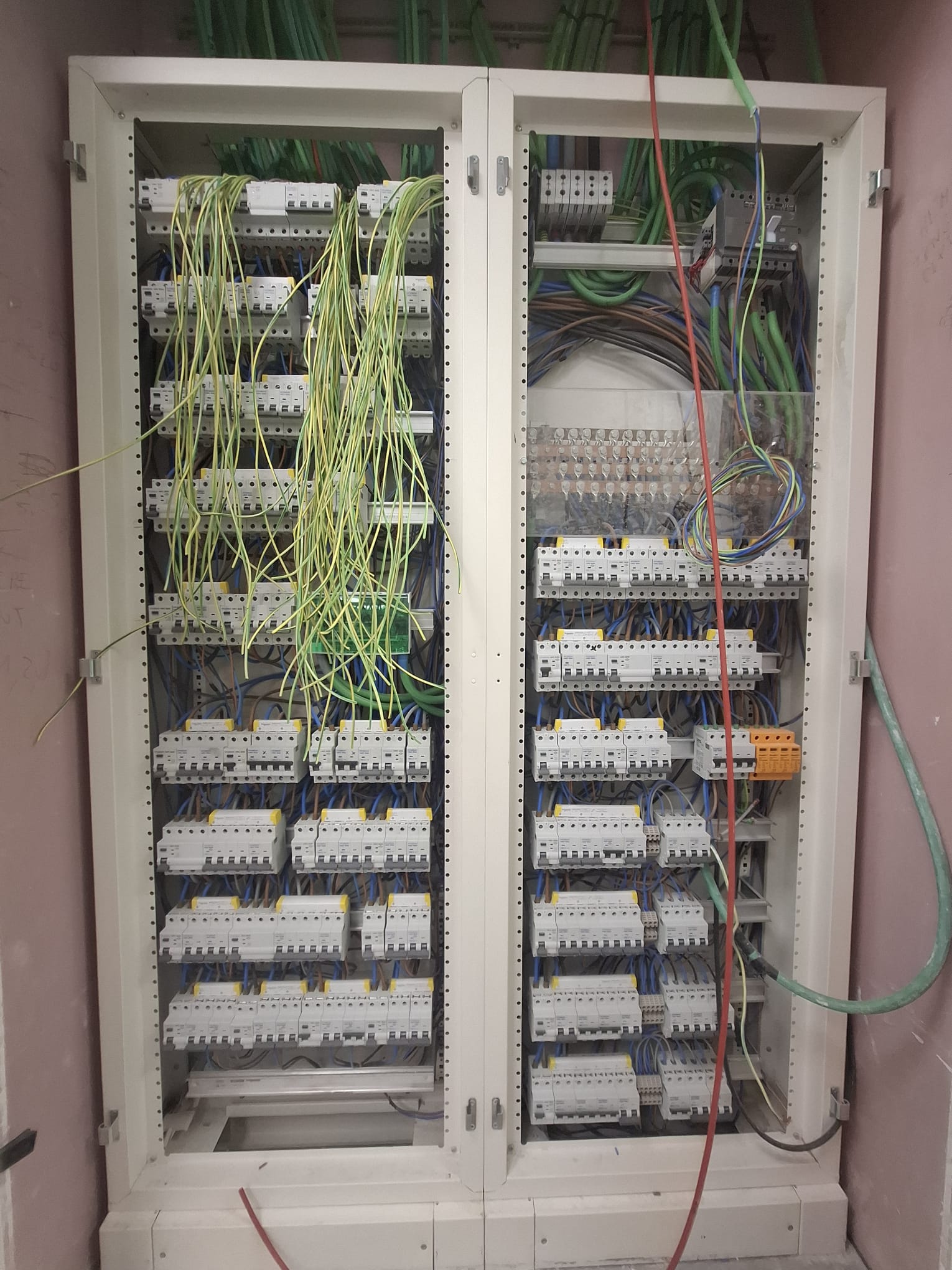 Armario electrico industrial cableado