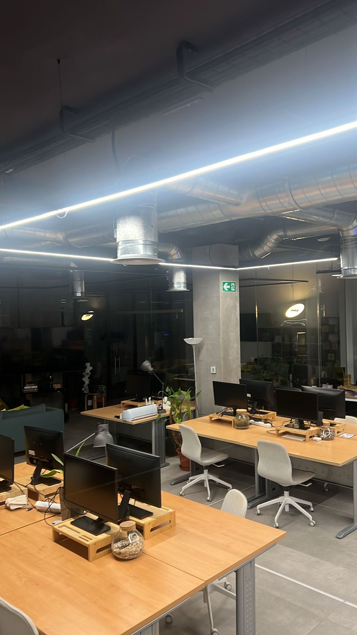 Iluminacion LED en oficina